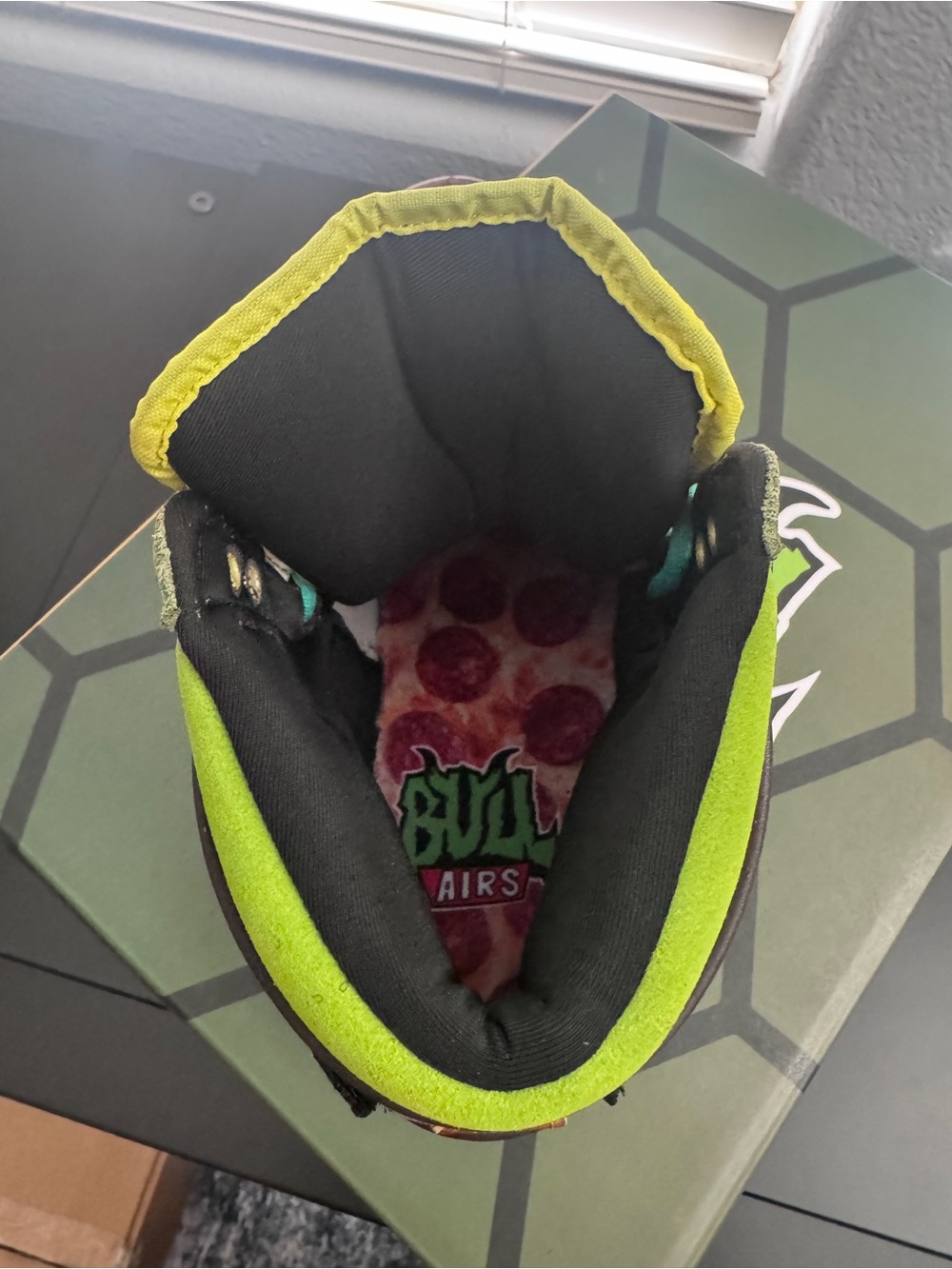 Nike Jordan’s TMNT shoes - Picture 7 of 10